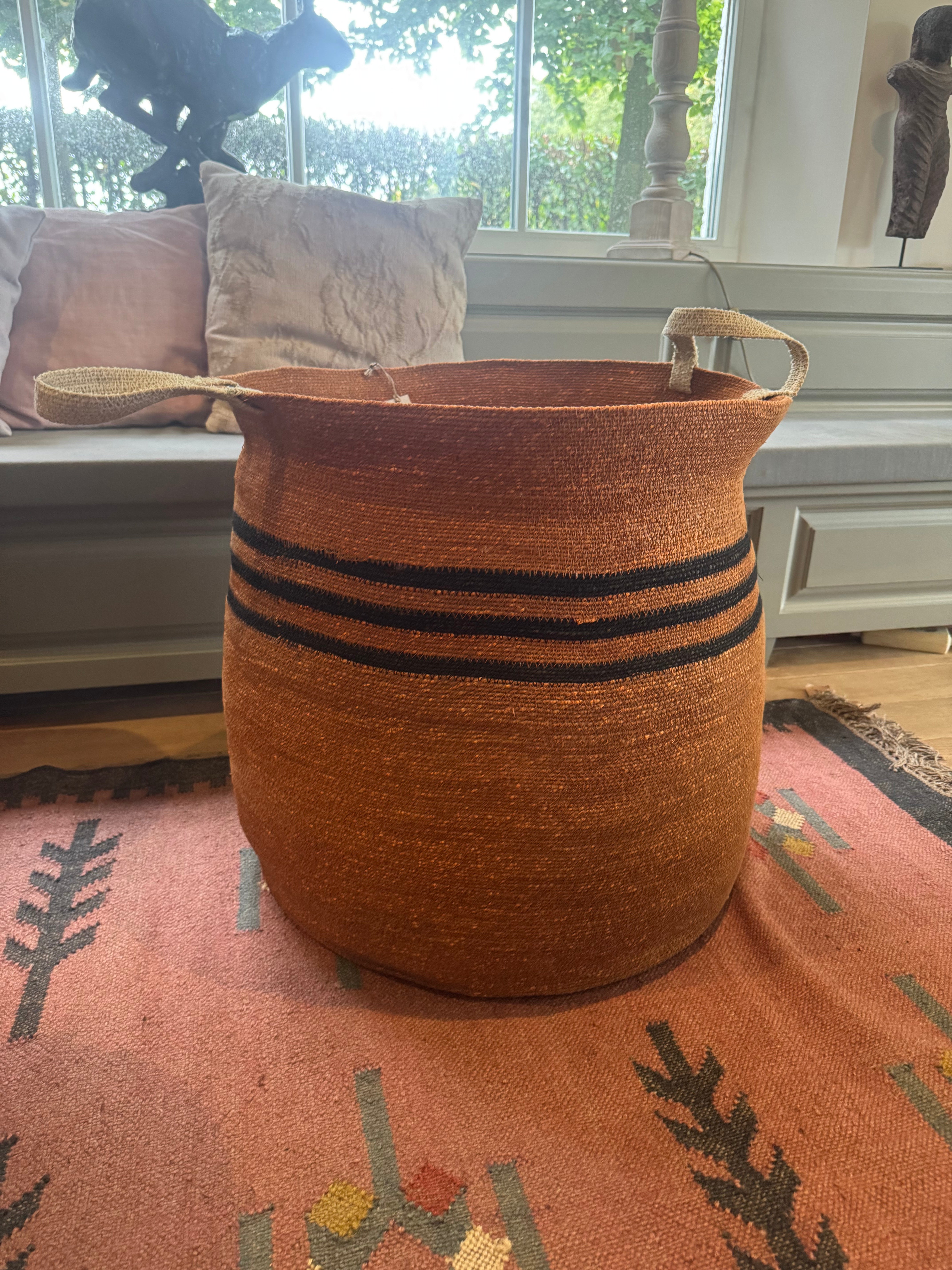 Grote handgemaakte mand Roest