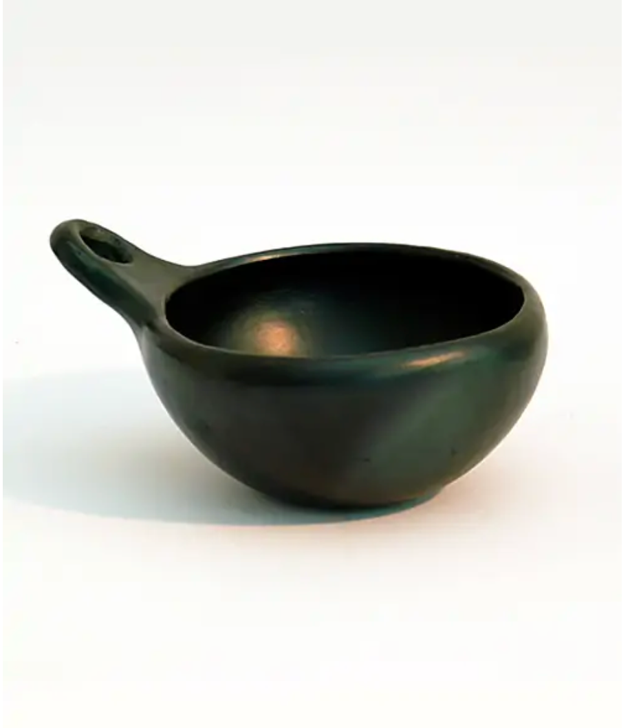 Bowl with handle