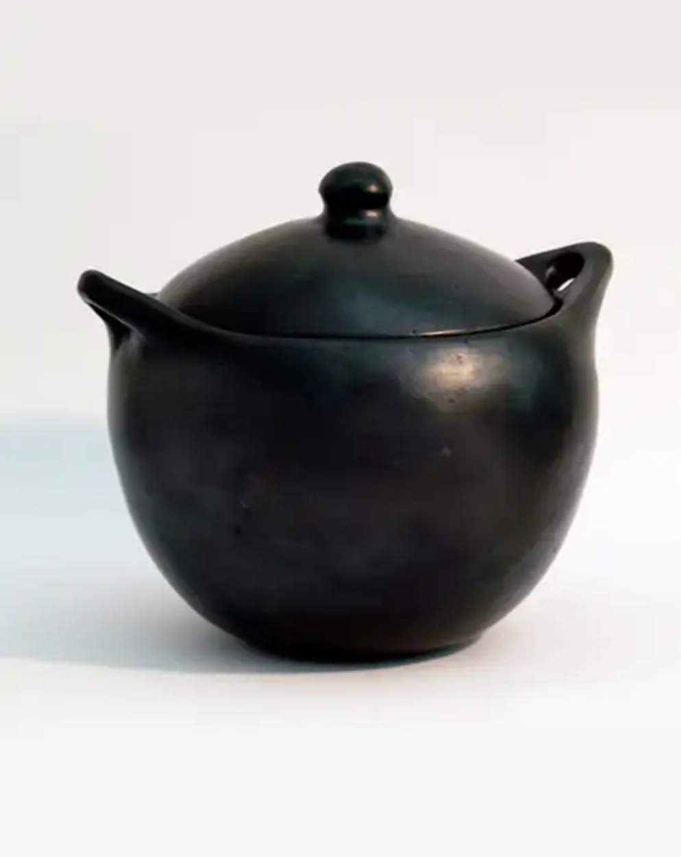 Cooking pot with lid