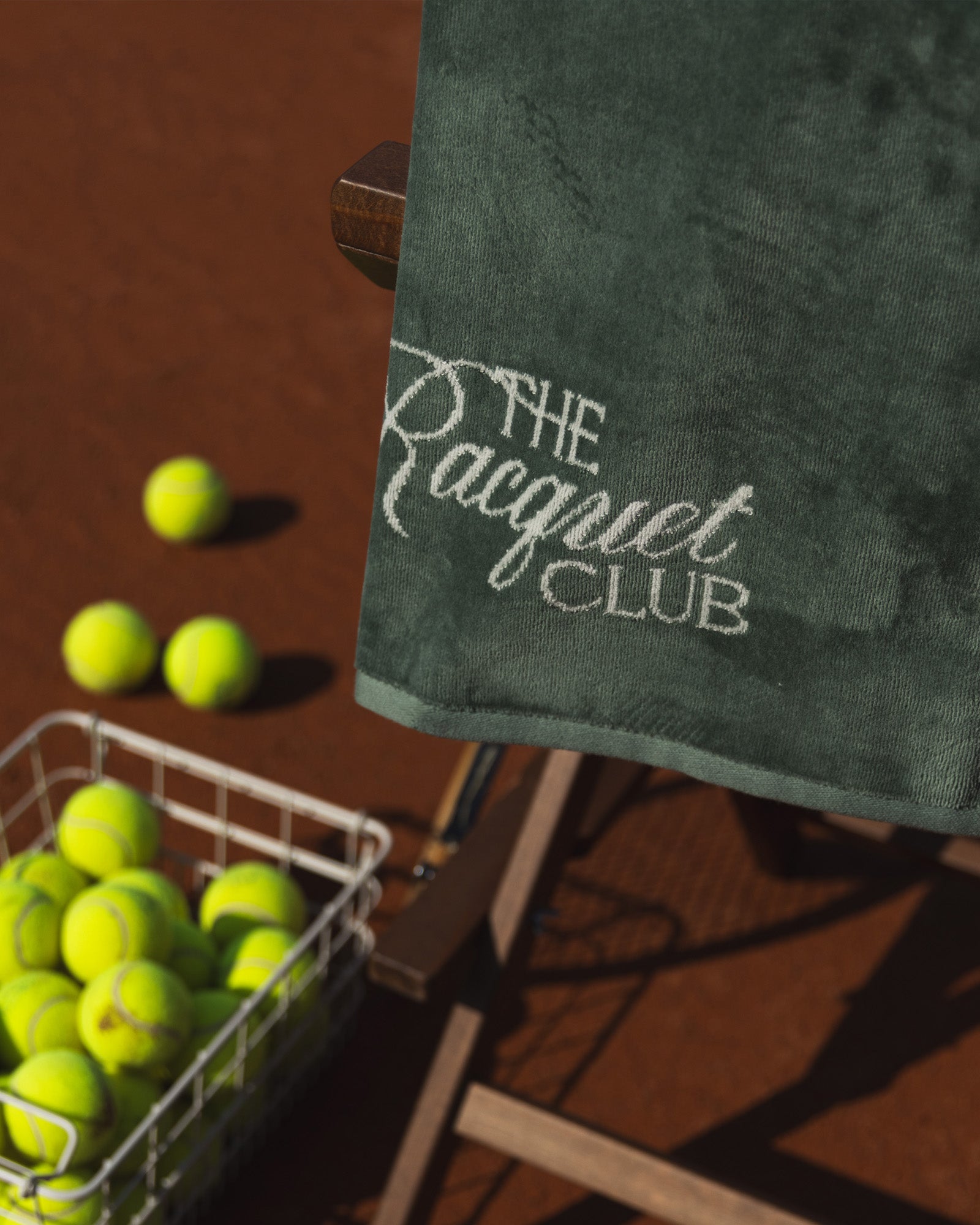 Sports Towel PLACE RESERVEE Racquet Club